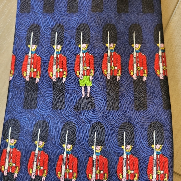 Elegance London Silk Tie - Picture 2 of 4